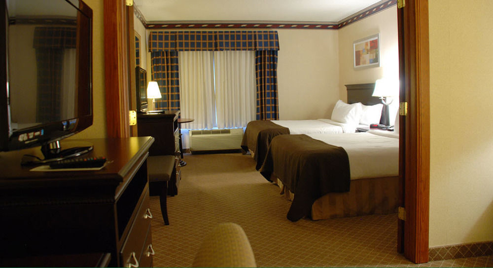 The Plaza Hotel & Suites Winona Exterior photo